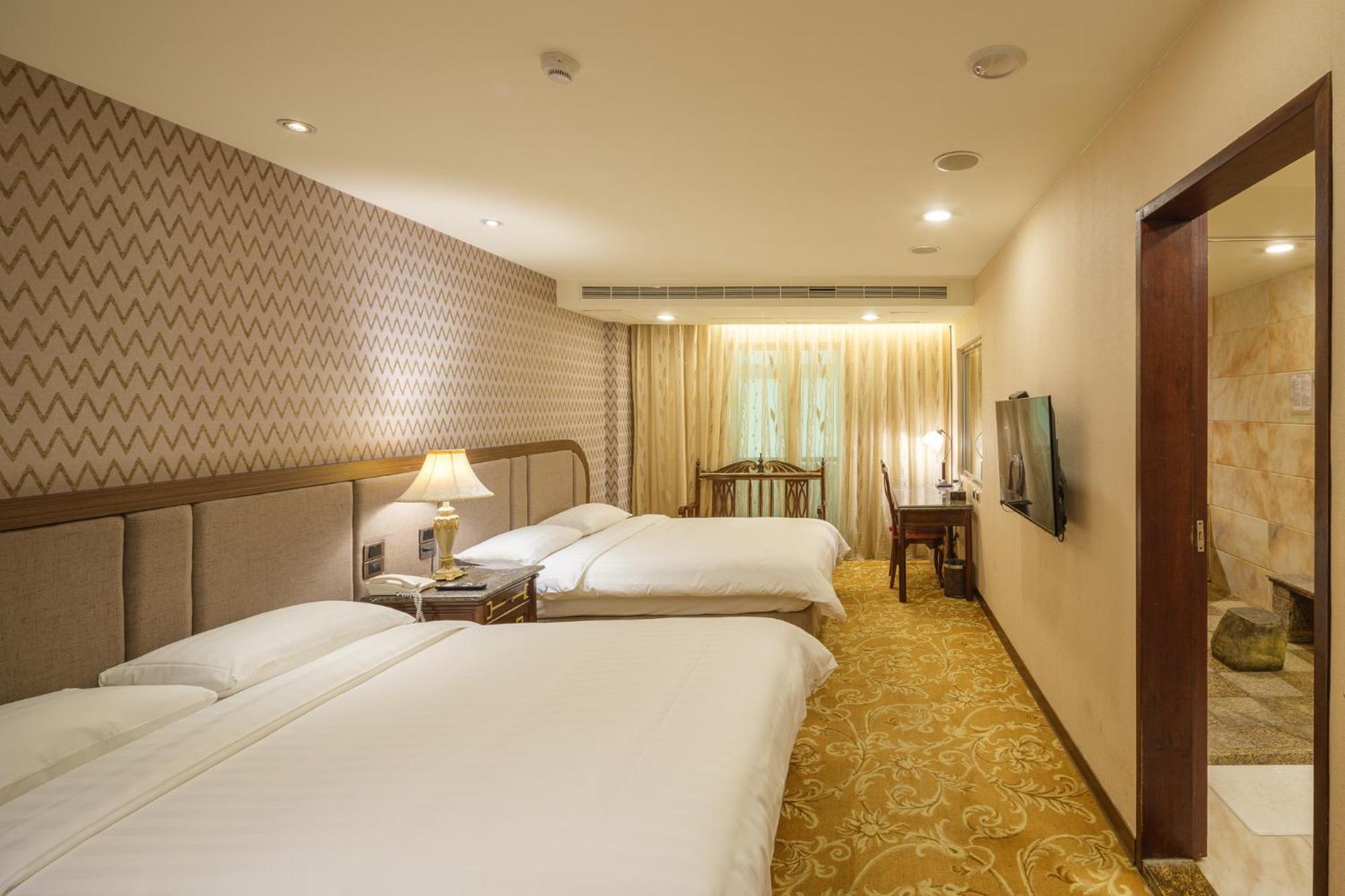 Grand Pleasure Spring Hotel Taipei Exterior photo